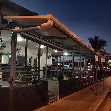 Strand Motel-2
