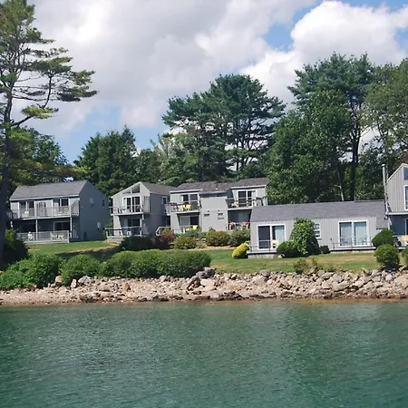 Dockside Guest Quarters-2