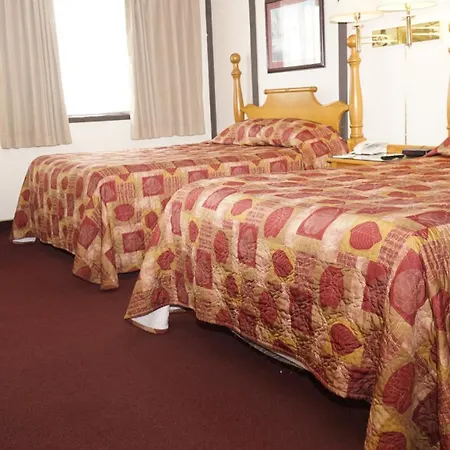 Mcintosh Country Inn & Conference Centre-3