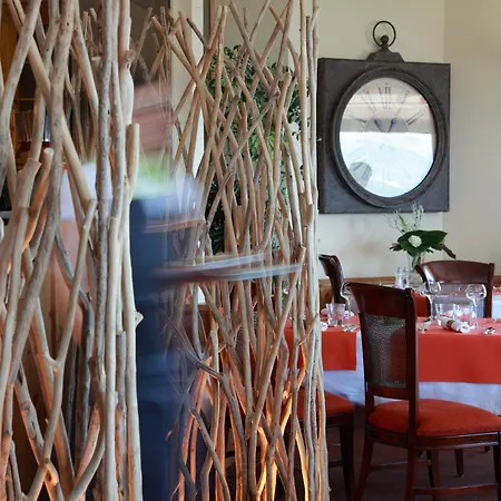 Logis Hotel Restaurant Panorama-3