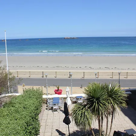 Le Chateau De Sable-2