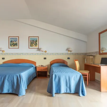 Hotel Touring-2