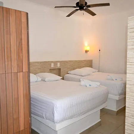 Pelicano Inn Playa del Carmen - Beachfront Hotel-3