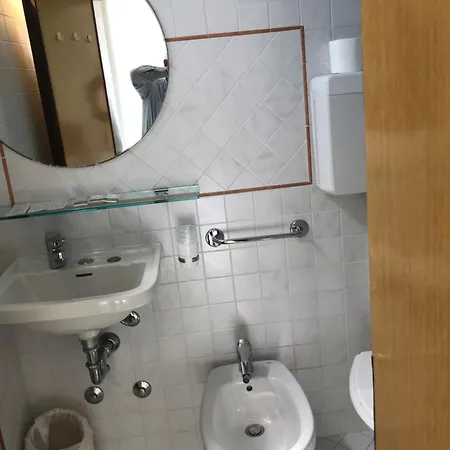 Hotel L&V-2