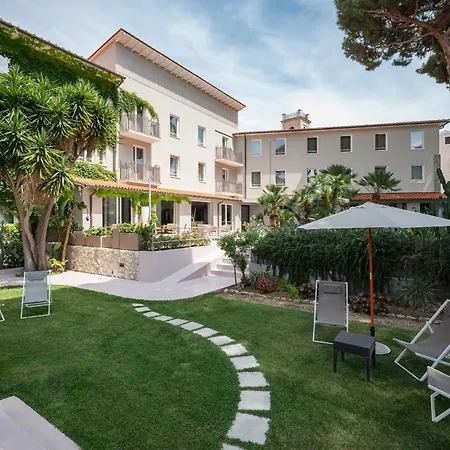 Marina Garden Hotel-2