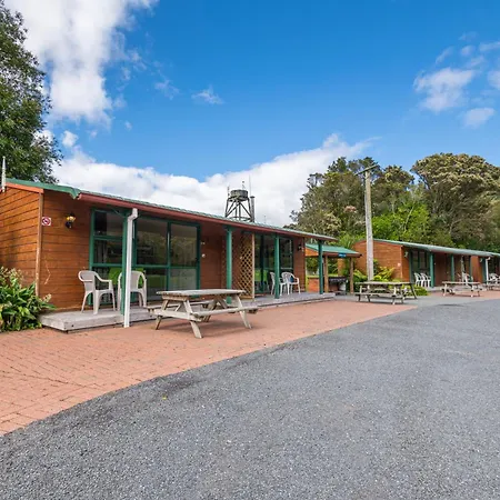 Blue Lake Top 10 Holiday Park-2
