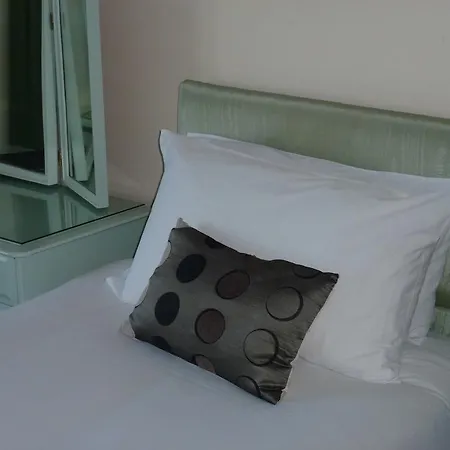 Royal Hotel (Adults Only)-3