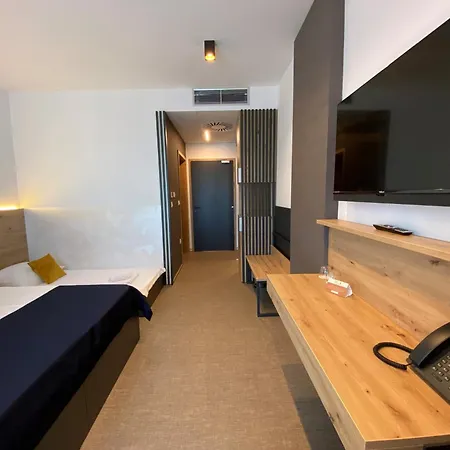 Hotel Leonardo-3