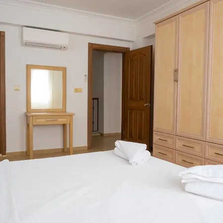 Perdikia Hill Hotel And Villas-3