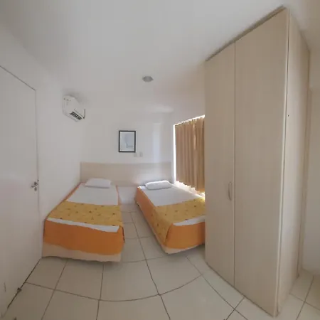 American Flat - Ponta D'Areia - Ferreira Hospedagens-2