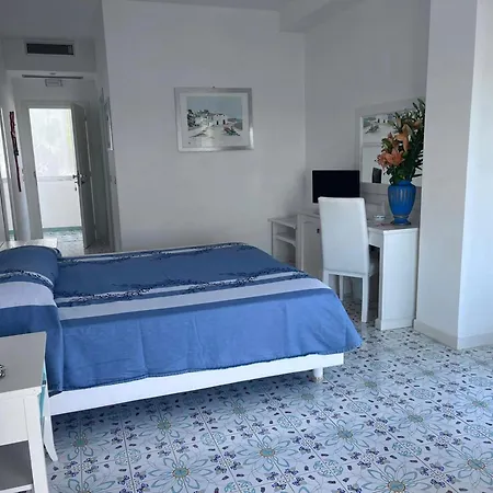 Hotel Ferretti-3