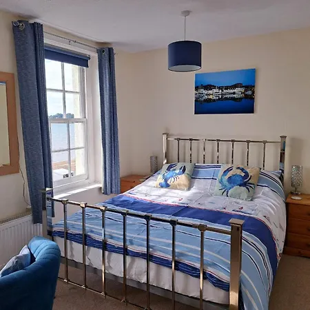 Lyndale Guest House-2