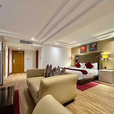 Victoria Crown Plaza Hotel-2