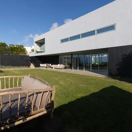 White Exclusive Suites & Villas-3