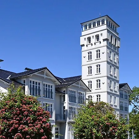 Vju Hotel Rügen-3