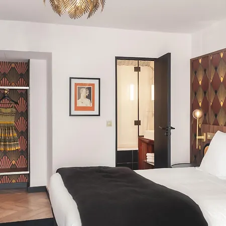 Billie Hotel-2
