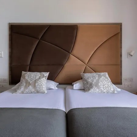 Plaza Regency Hotels-3