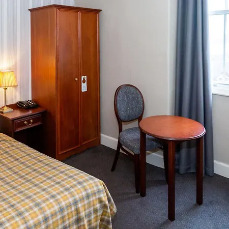 The Royal Hotel-2