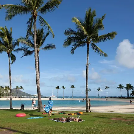Ilikai Hotel & Luxury Suites-2