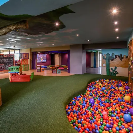 Generations Riviera Maya Oceanfront Family Resort, All & More Inclusive-3