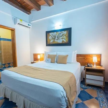Hotel 3 Banderas-3