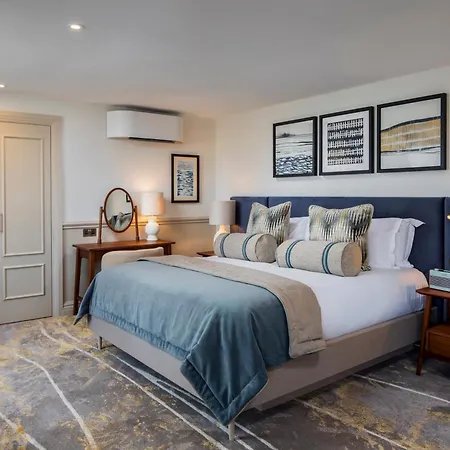 The White Horses By Everly Hotels Collection-3