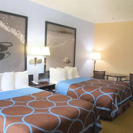 Super 8 By Wyndham Galveston-2