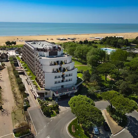 Savoy Beach Hotel & Thermal Spa-2