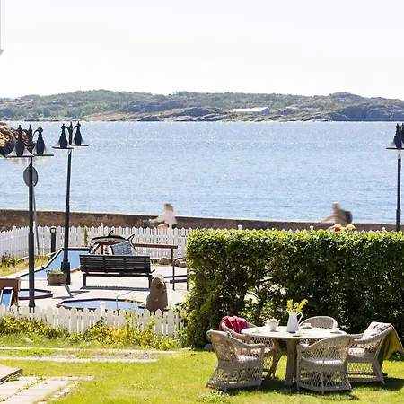 Strandvillan Hotell Och Bed & Breakfast-2