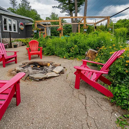 3 Pines Lodge Muskoka-2