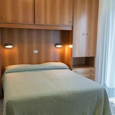 Hotel Cinzia-3