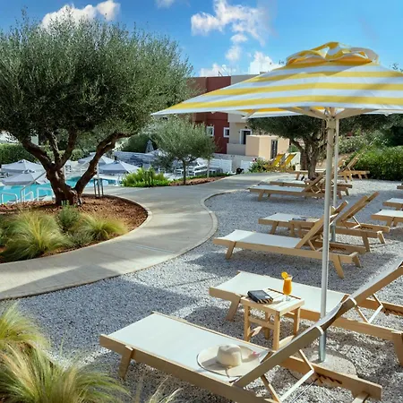 Sundance Apartments & Suites-3