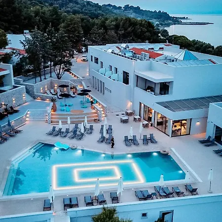 Mythical Coast Wellness Retreat-3