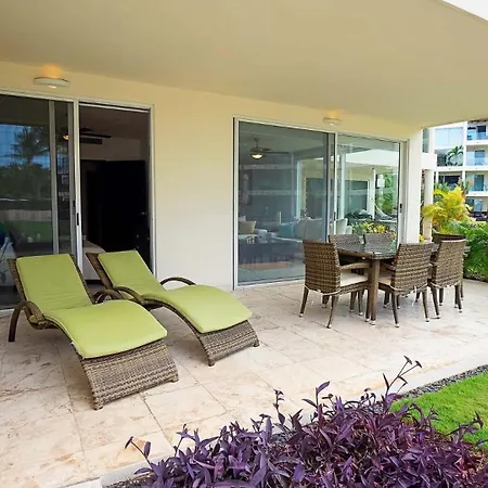 The Elements Oceanfront & Beachside Condo Hotel-3