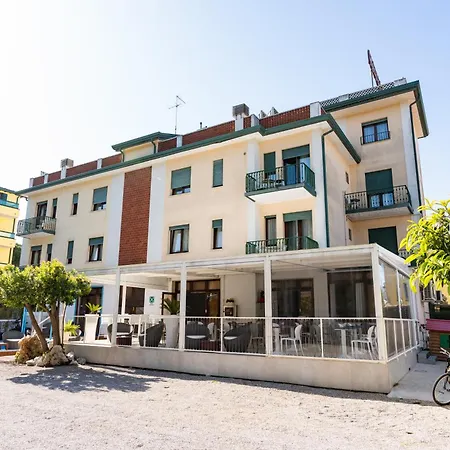 Hotel Regina-3