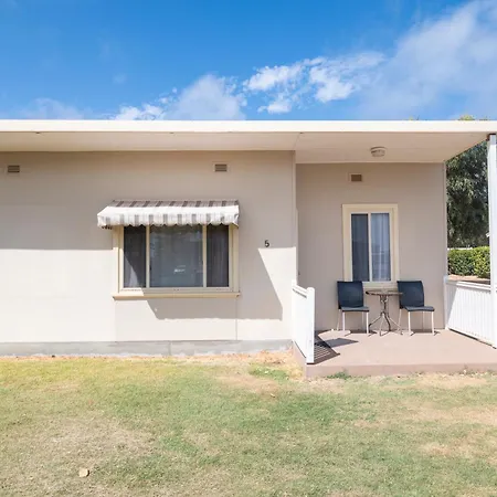 Belair Gardens Caravan Park-2
