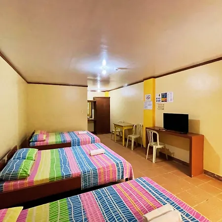 White Beach Hotel Puerto Galera Powered By Cocotel-2