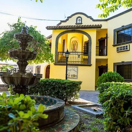 Hotel Suites El Paseo-2