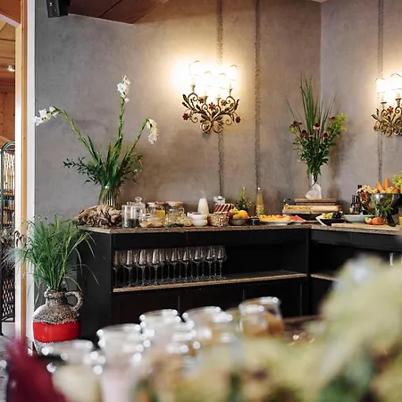 Arlberg Stuben - Das Kleine, Feine Hotel-3