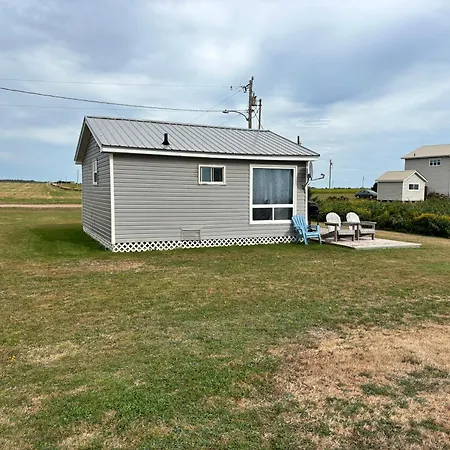 Cottages On Pei-Oceanfront-3