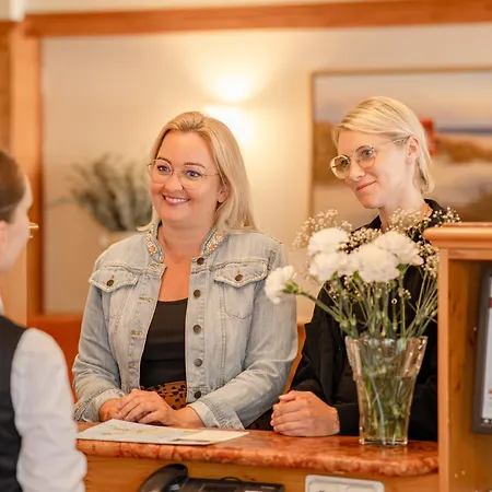 Rugard Thermal Strandhotel-3