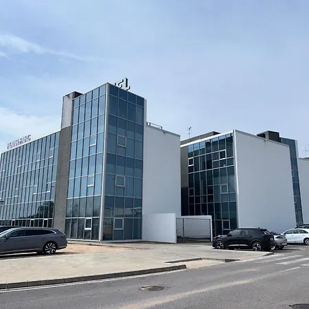 Hotel Sercotel Plana Parc-3