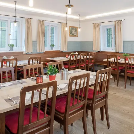 Hotel Aiterbach am Chiemsee-3