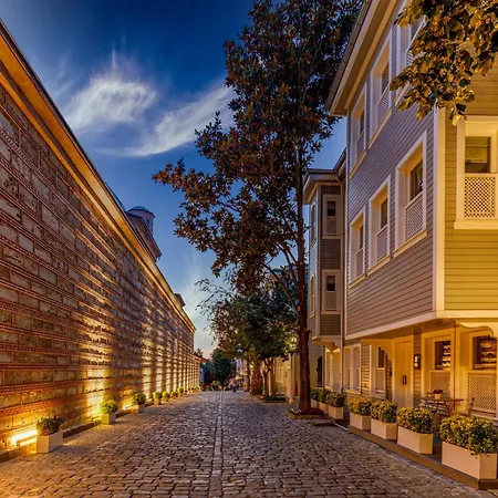Hagia Sofia Mansions Istanbul, Curio Collection By Hilton-2