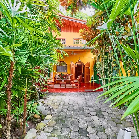 Hotel El Encanto-2