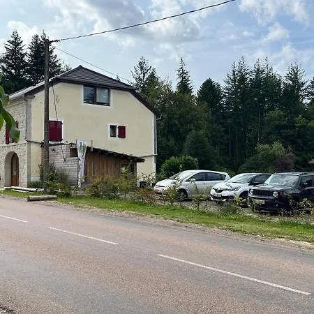 L'Hôtel Enfoncé, chambres d'hôtes-3