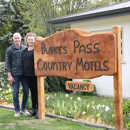 Burkes Pass Country Motels-3