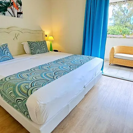 Le Nautile Beachfront-3