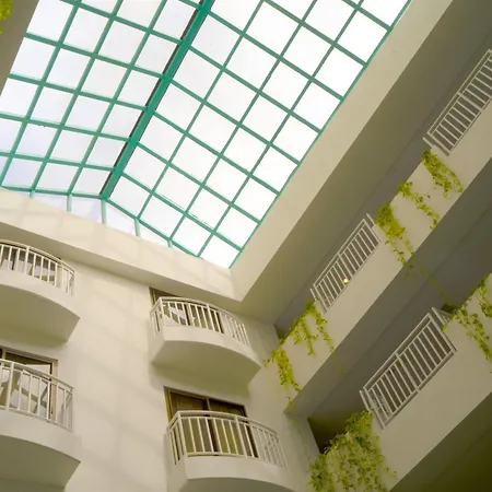 Holiday Resort & Spa Guam-3