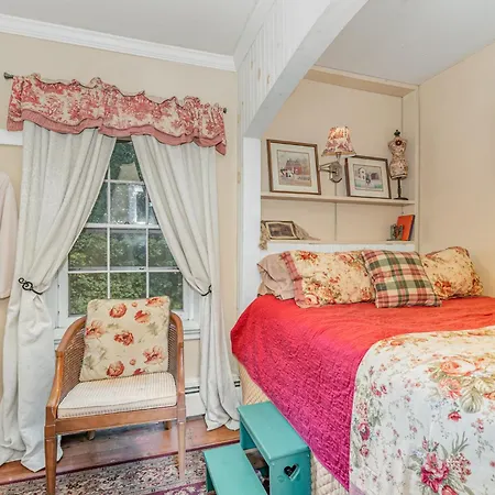 Fallen Tree Farm Bed And Breakfast-3